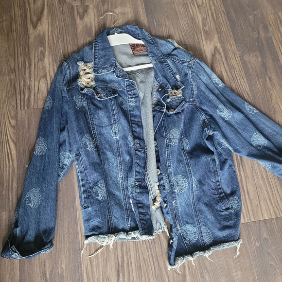 Jackets & Blazers - L&B Distressed Womens Denim Jacket Size L Blue Native American Print